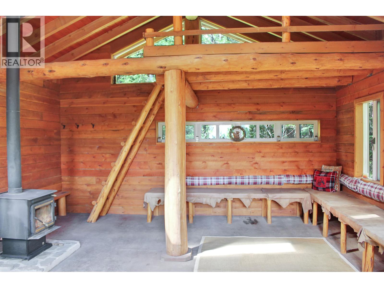 7134 GROSSETT ROAD - 36