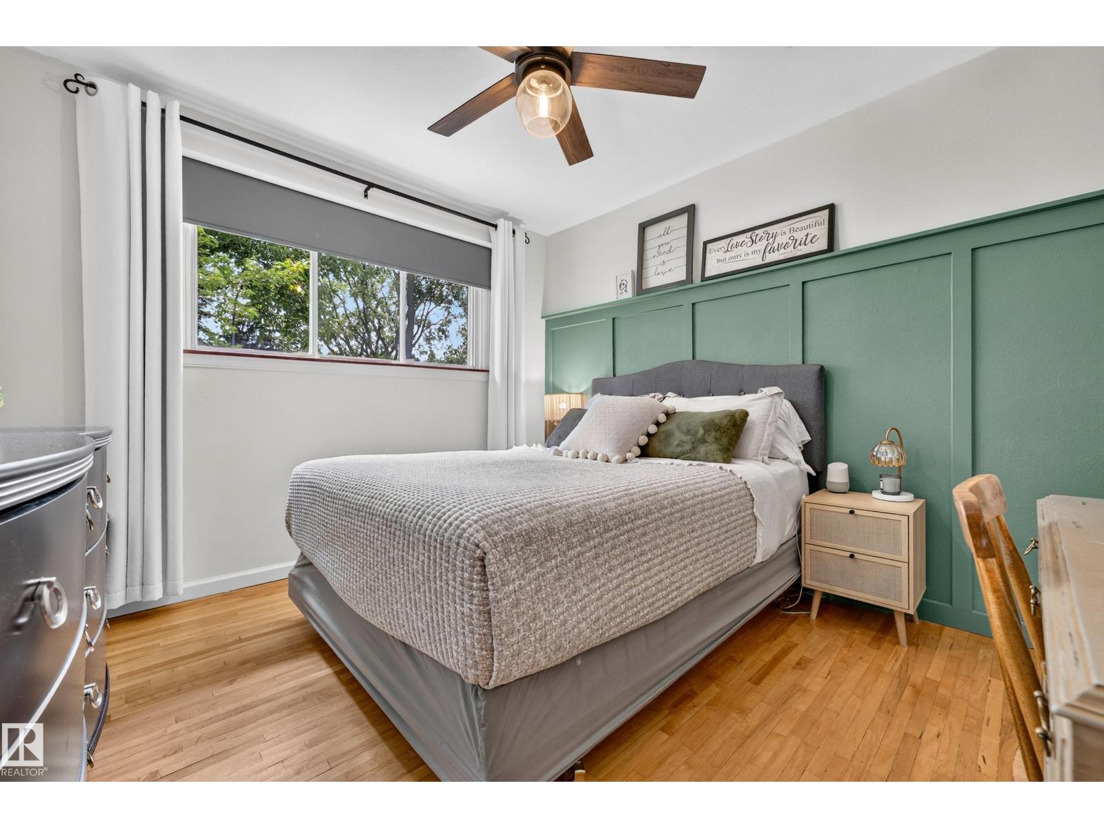 7530 80 AV NW - 15