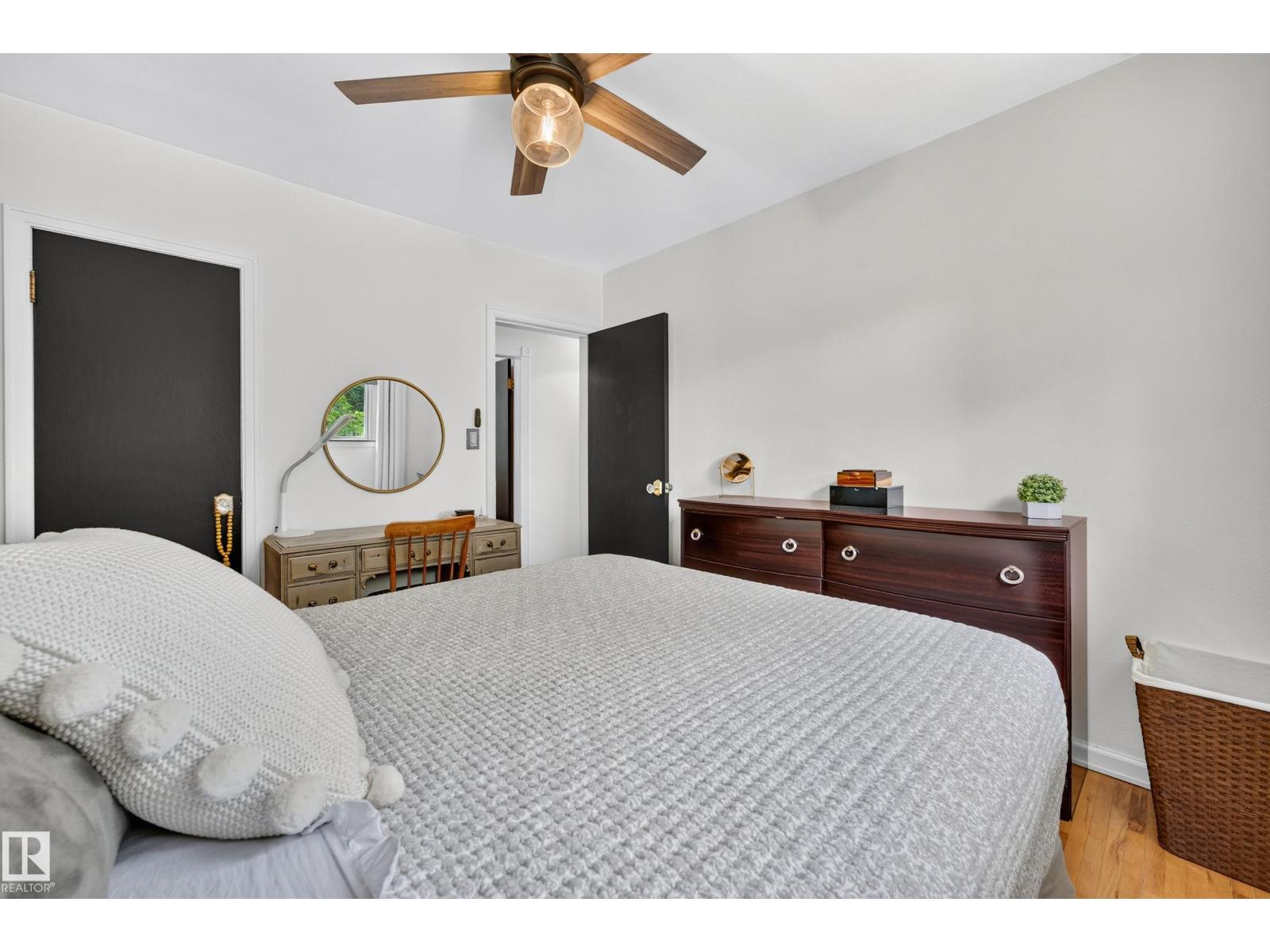 7530 80 AV NW - 17