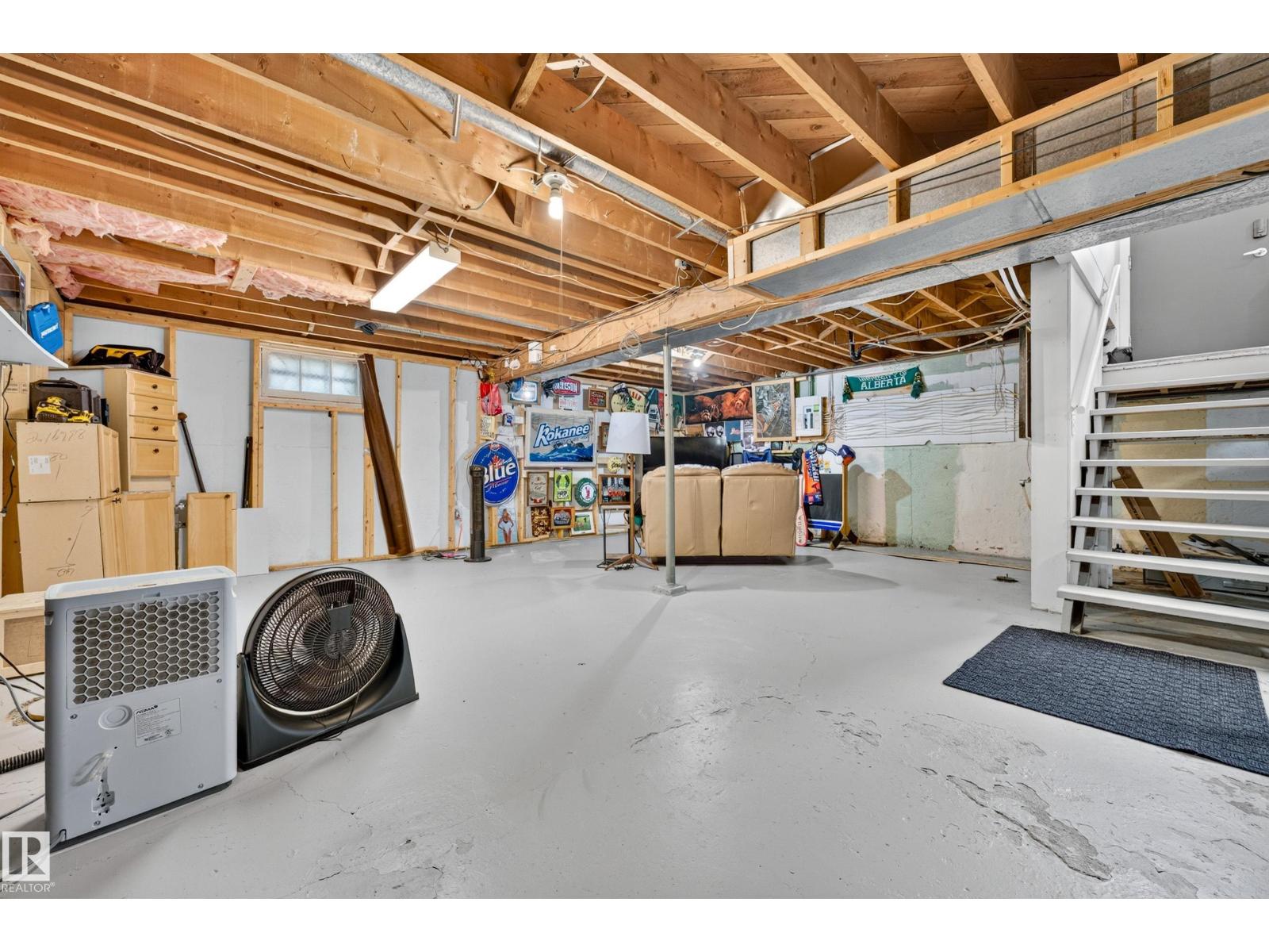 7530 80 AV NW - 23
