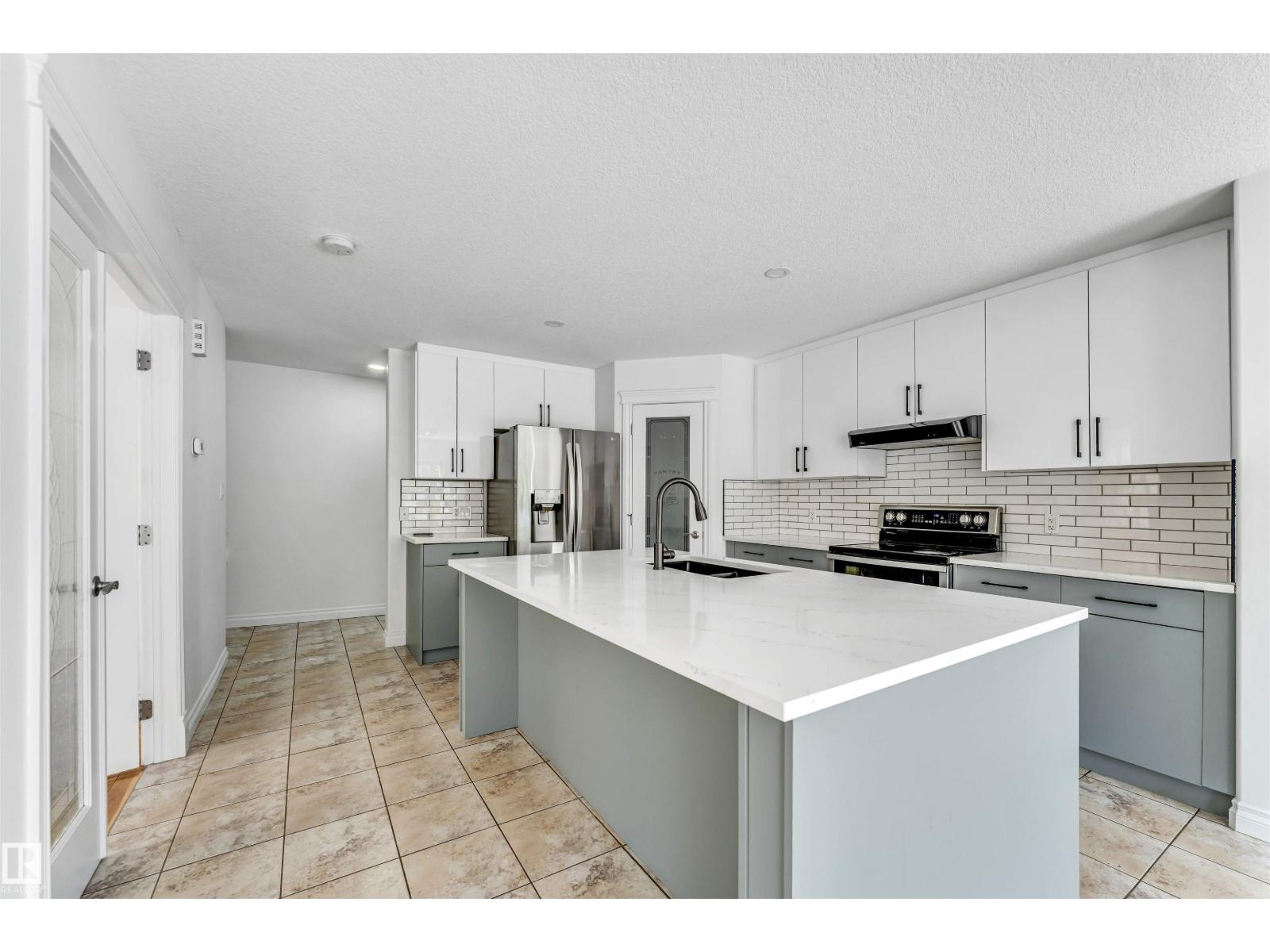 16205 55 ST NW - 19