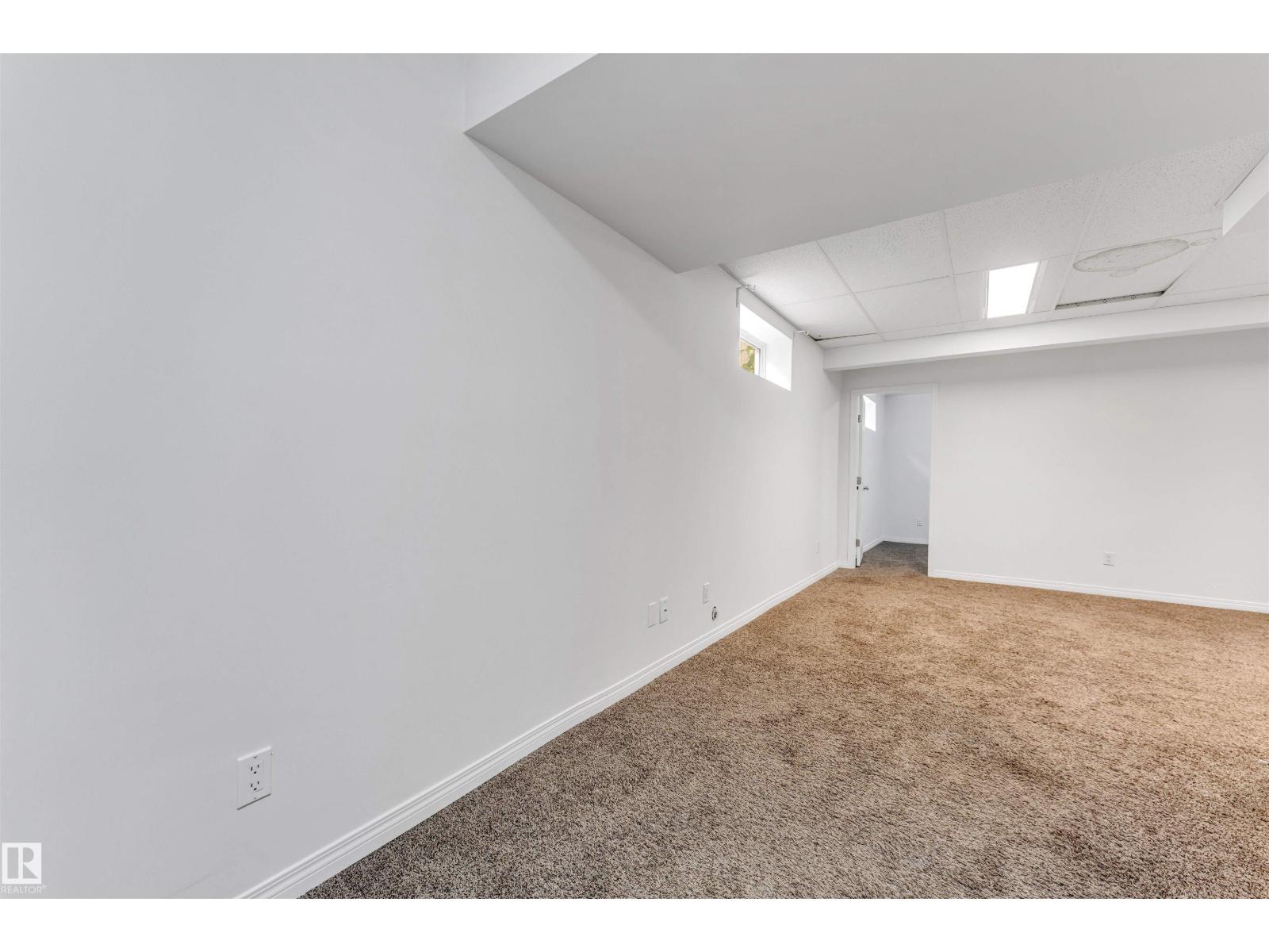 16205 55 ST NW - 29
