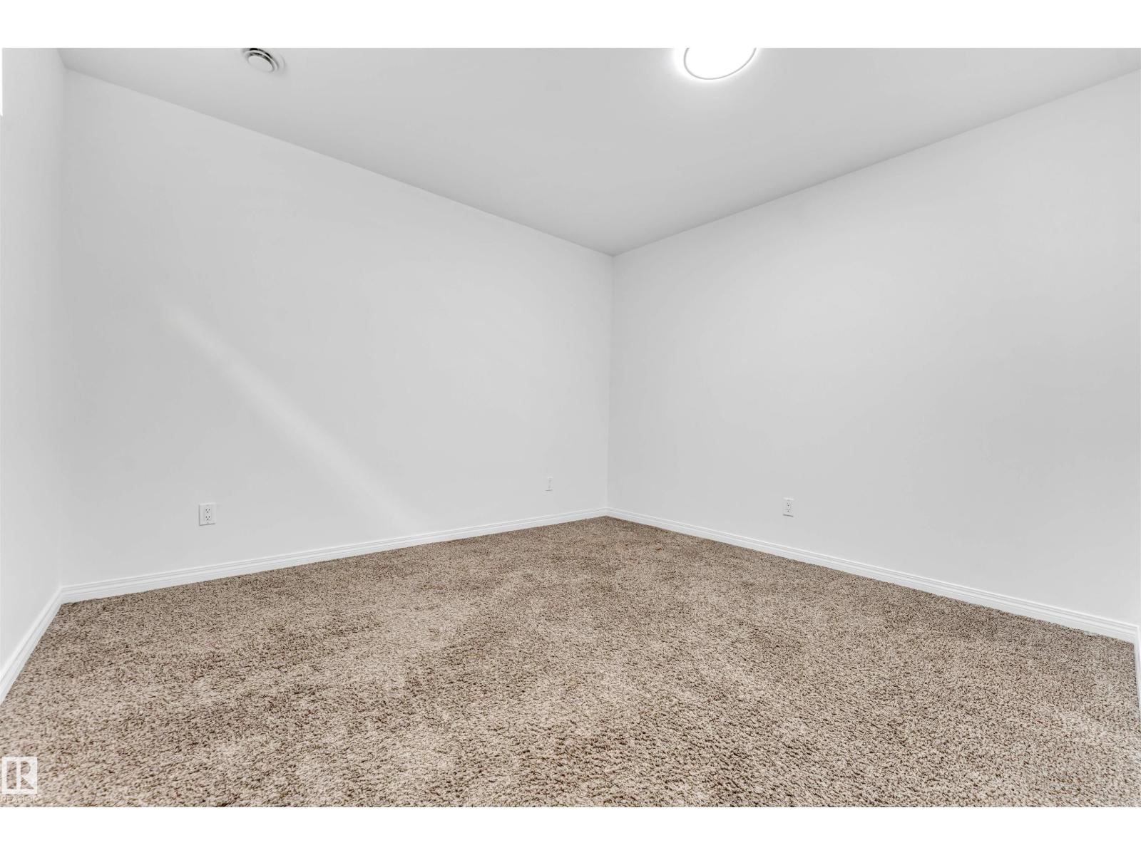 16205 55 ST NW - 35