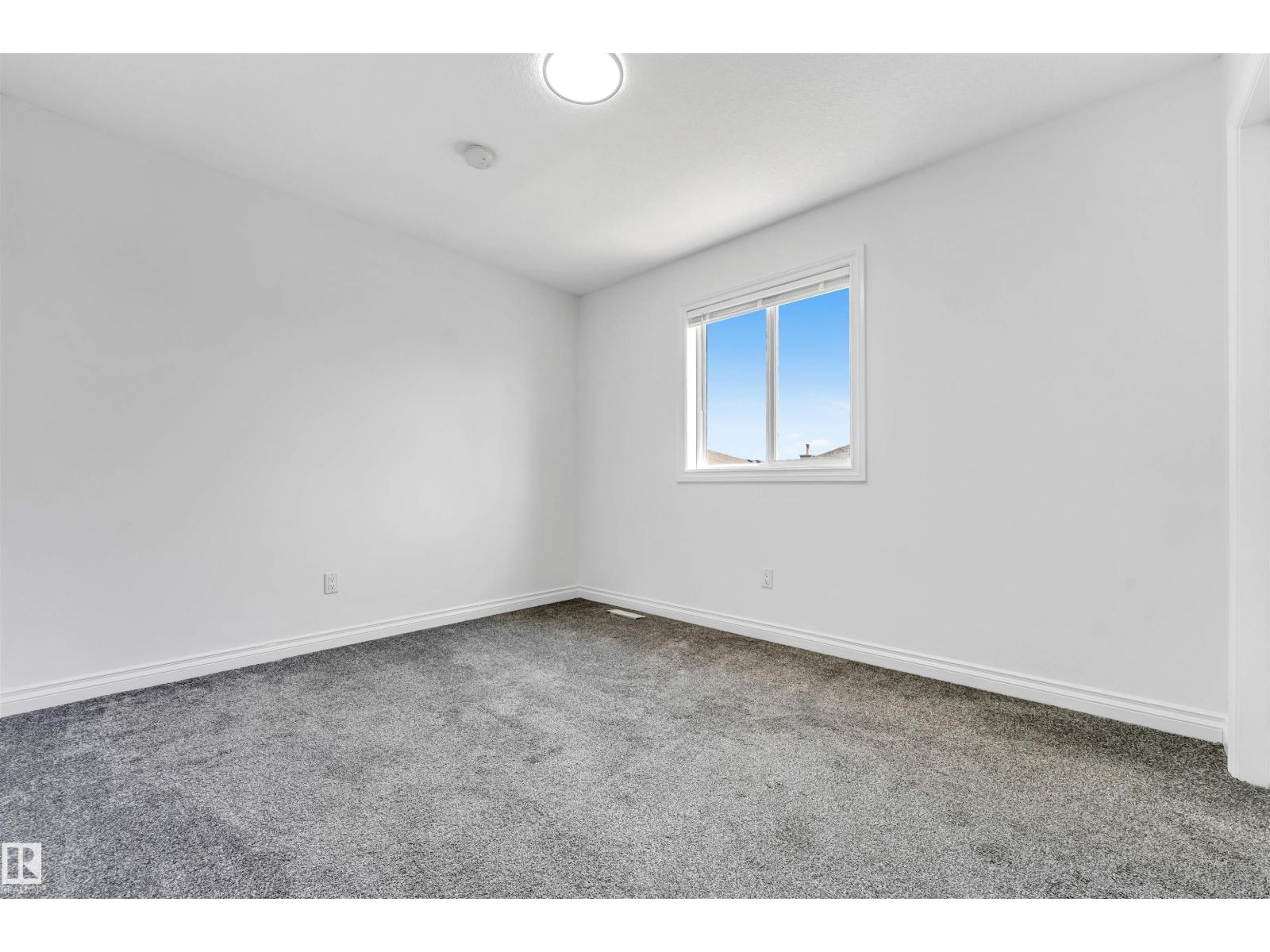 16205 55 ST NW - 52