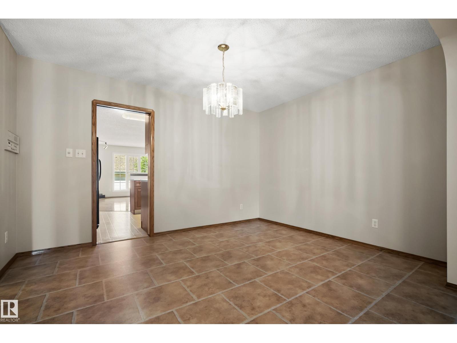 10014 97 AV NW - 11