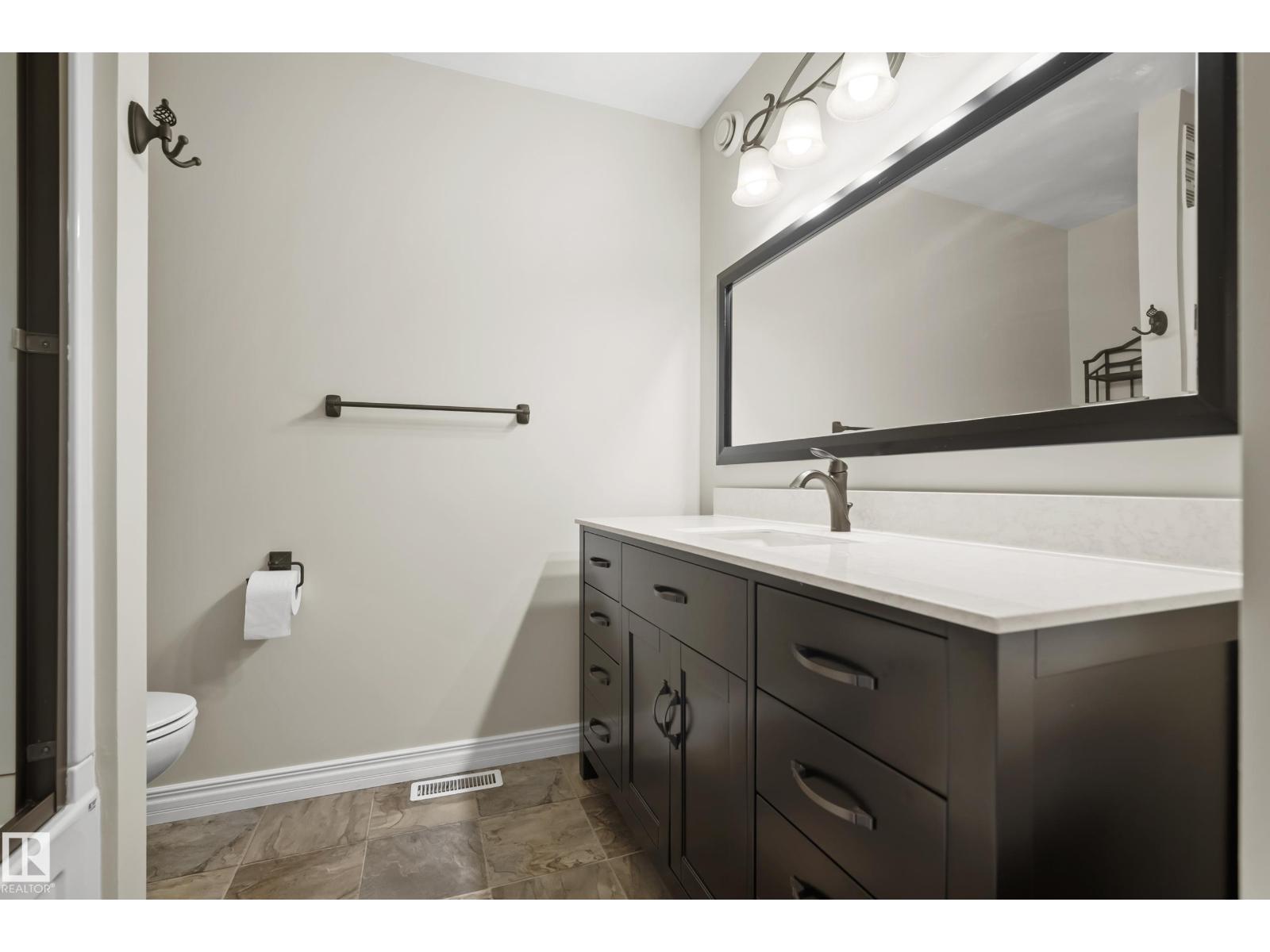 10014 97 AV NW - 31