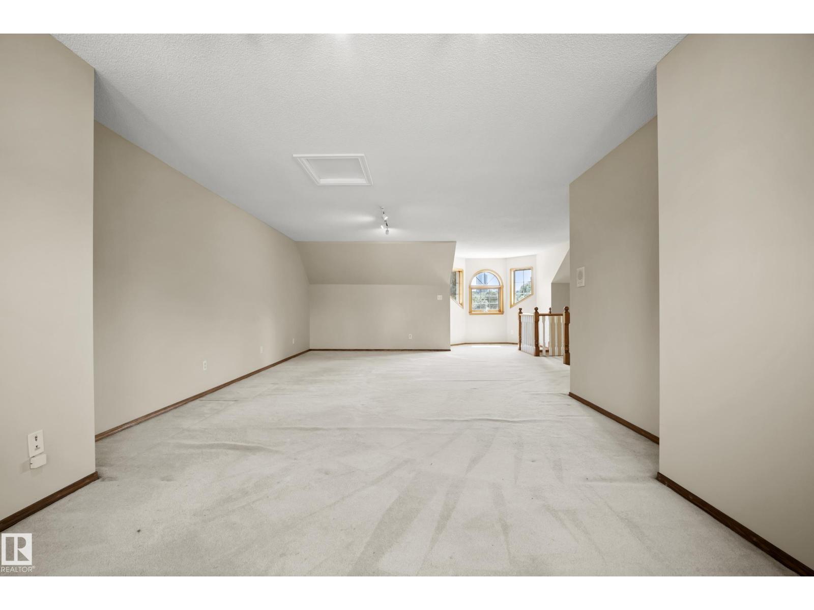 10014 97 AV NW - 37