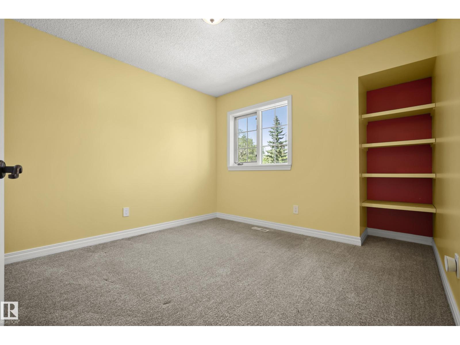 10014 97 AV NW - 29