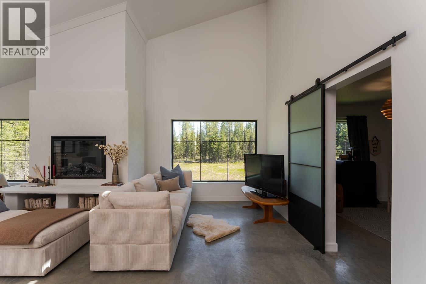 Photo 11 of 41 — 14340 HOMESTEAD ROAD · Prince George, BC