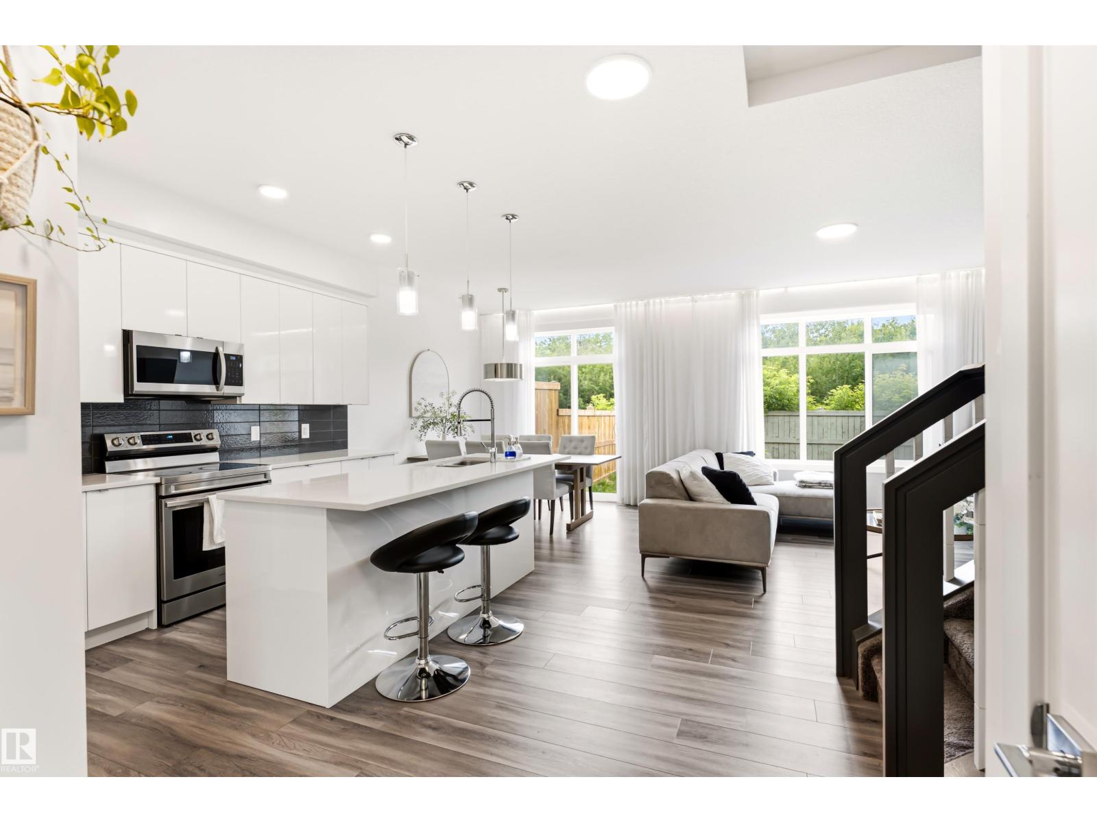 1323 ERKER CR NW - 5