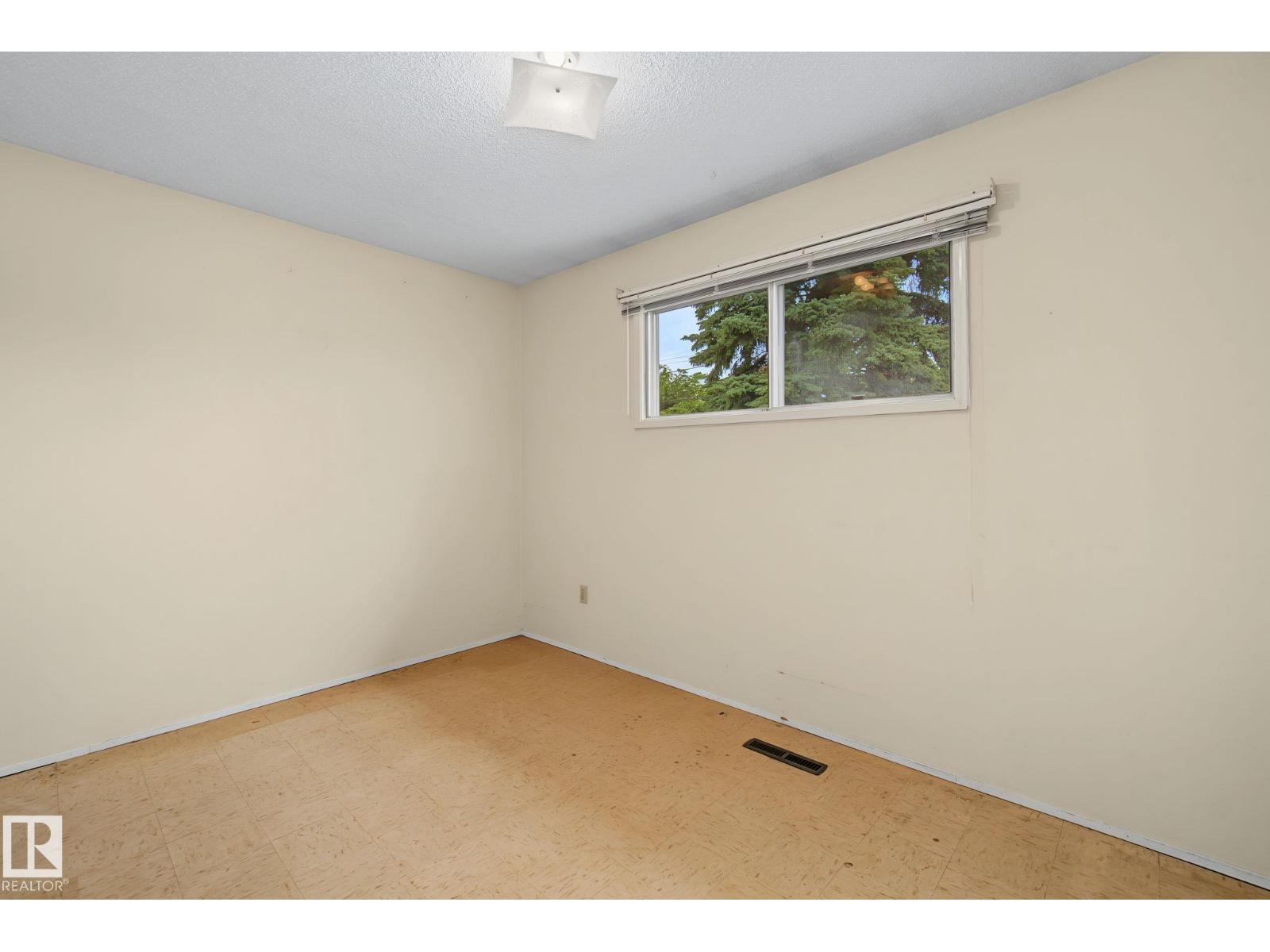 8115 169 ST NW - 16