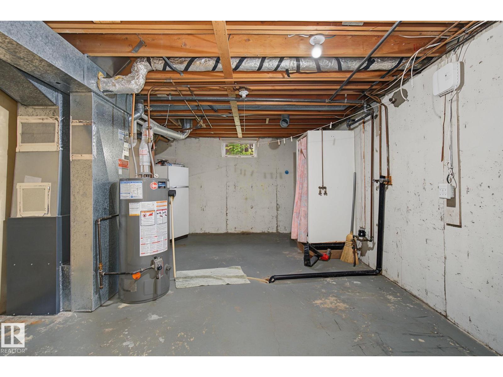8115 169 ST NW - 33