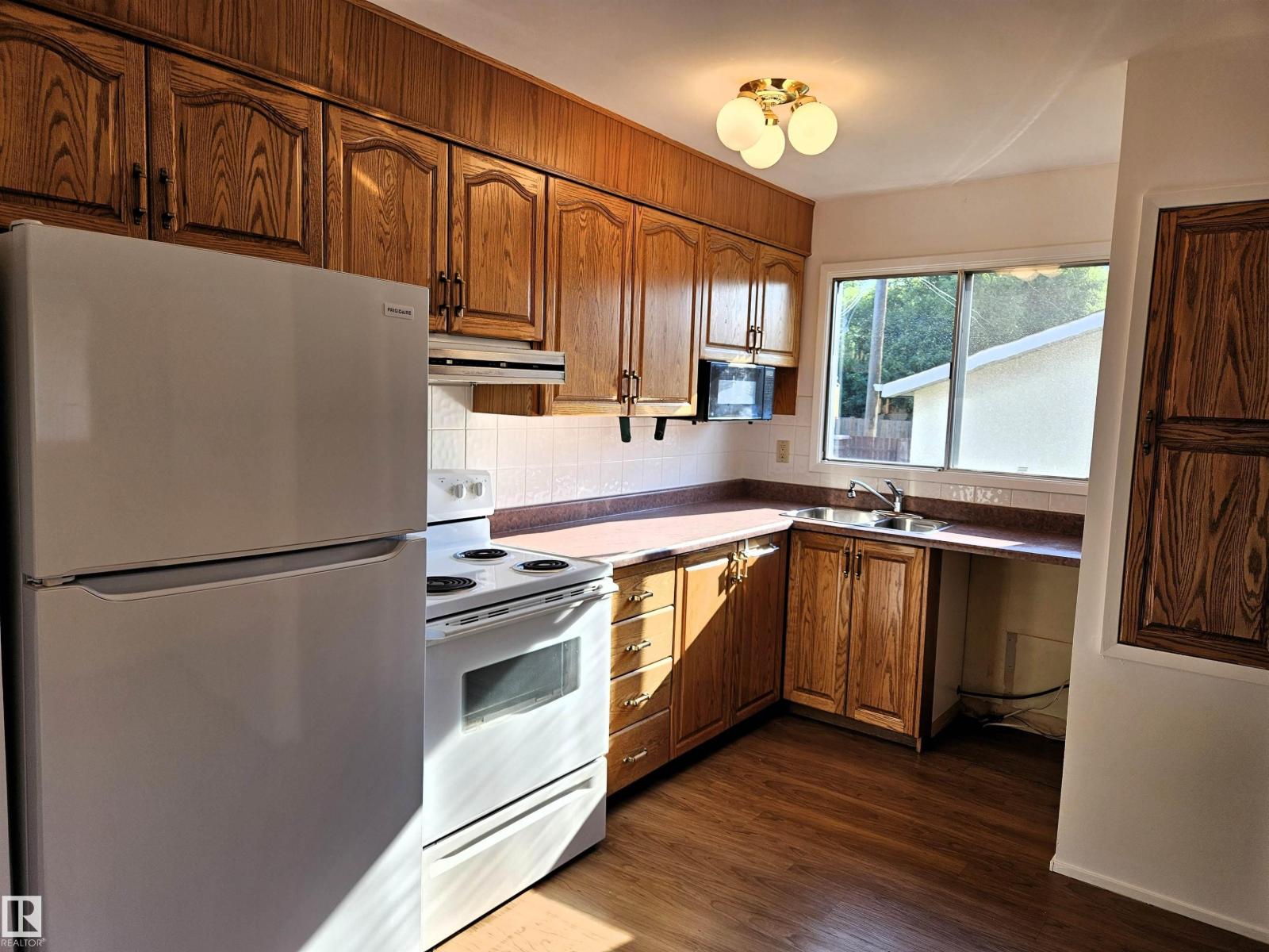 8115 169 ST NW - 8