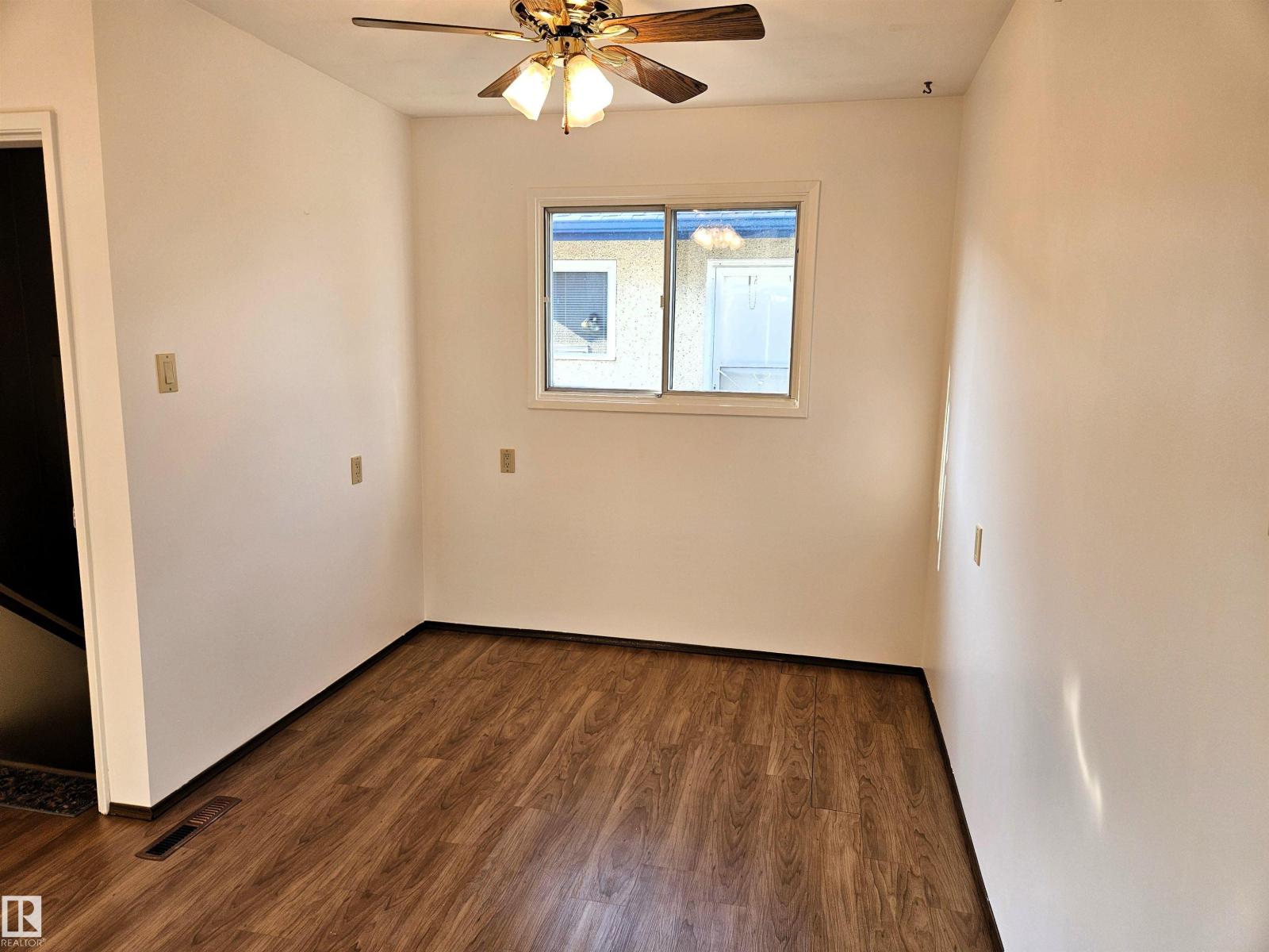 8115 169 ST NW - 11