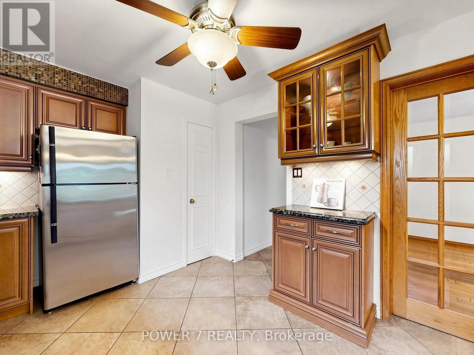 71 CANTERBURY COURT - 13