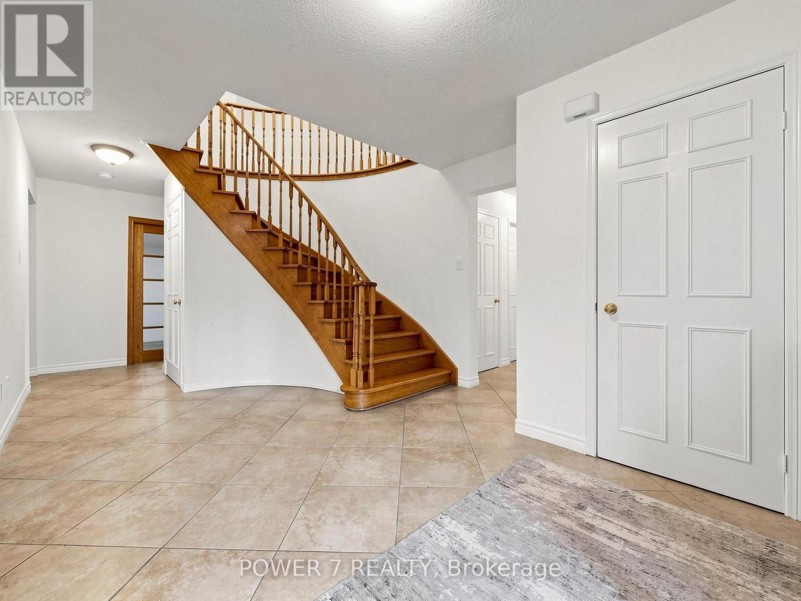 71 CANTERBURY COURT - 19