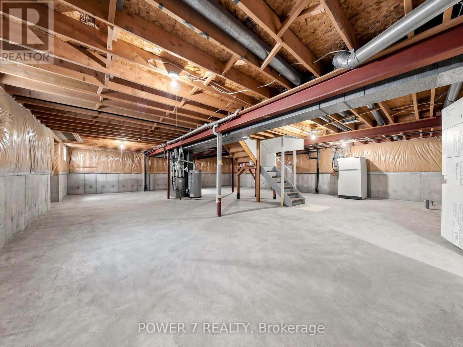 71 CANTERBURY COURT - 35