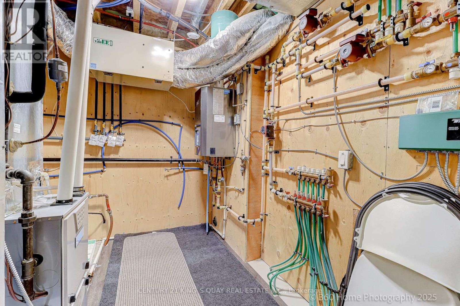 386 ALPER STREET - Image 44