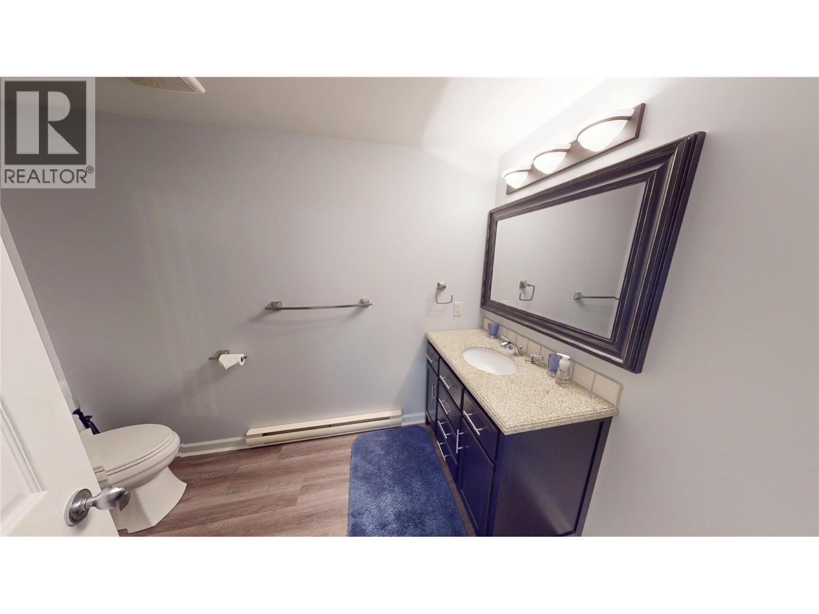 4878 Ridge Crescent - 18