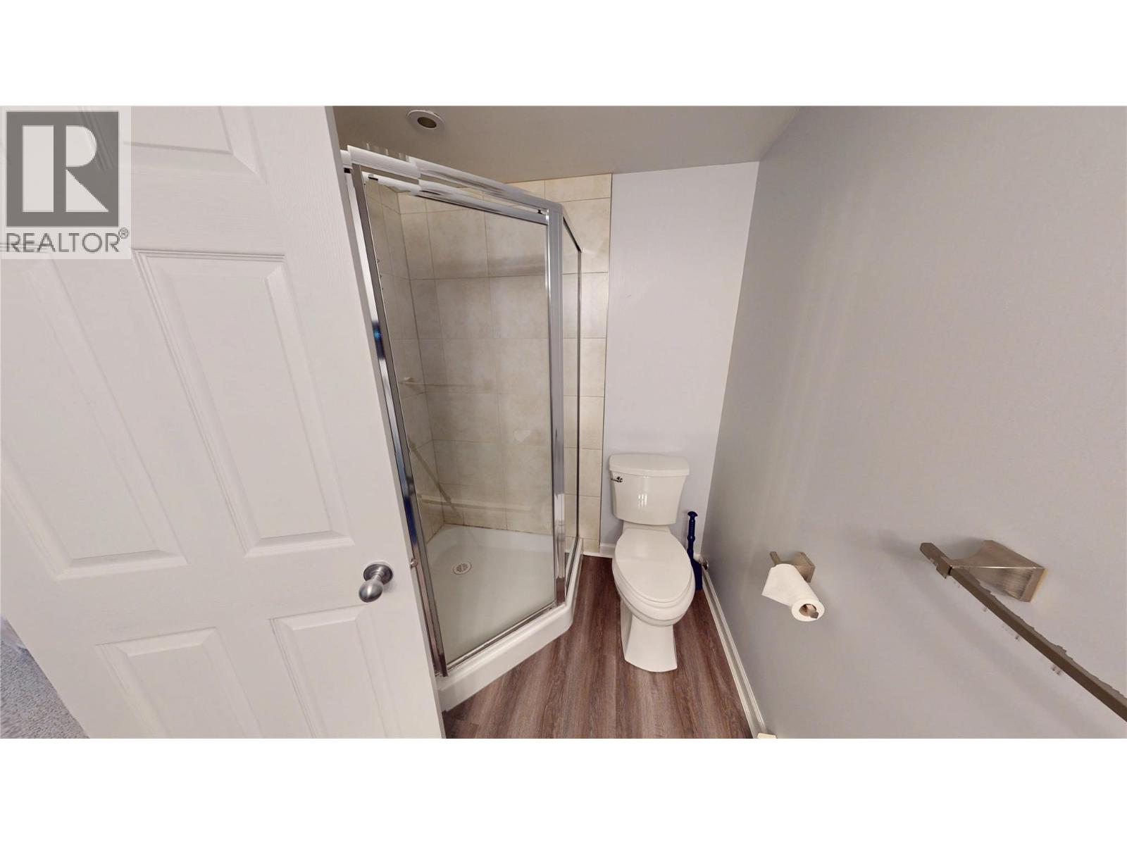 4878 Ridge Crescent - 17
