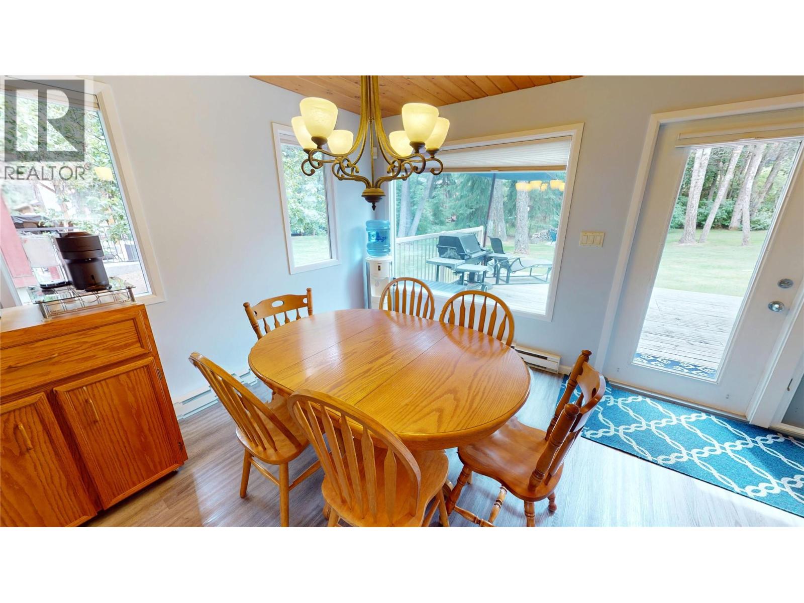 4878 Ridge Crescent - 6