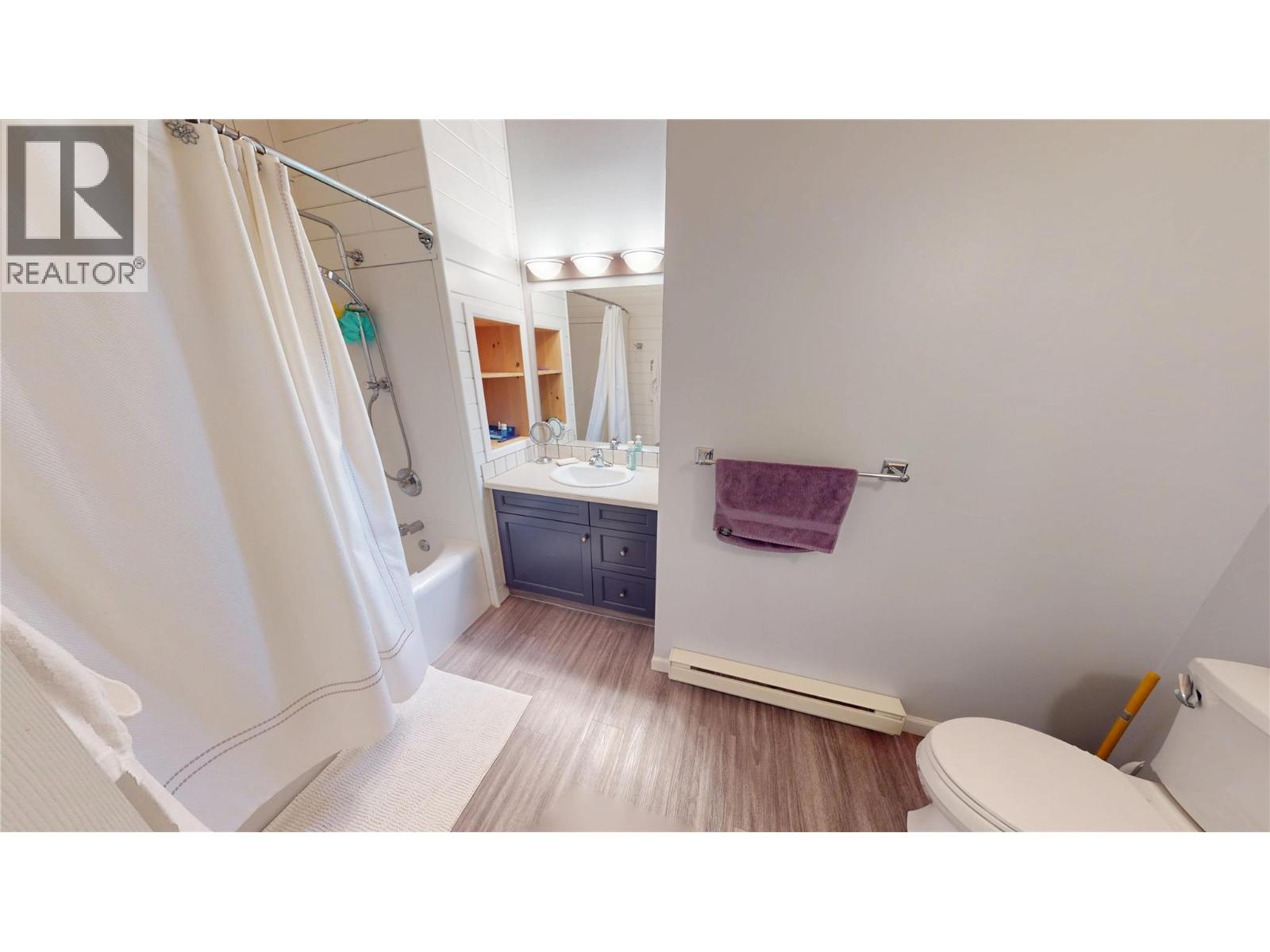 4878 Ridge Crescent - 11