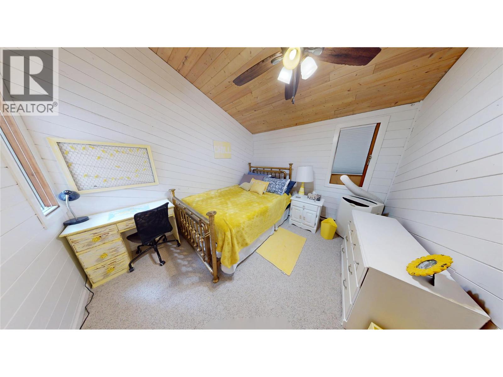 4878 Ridge Crescent - 14