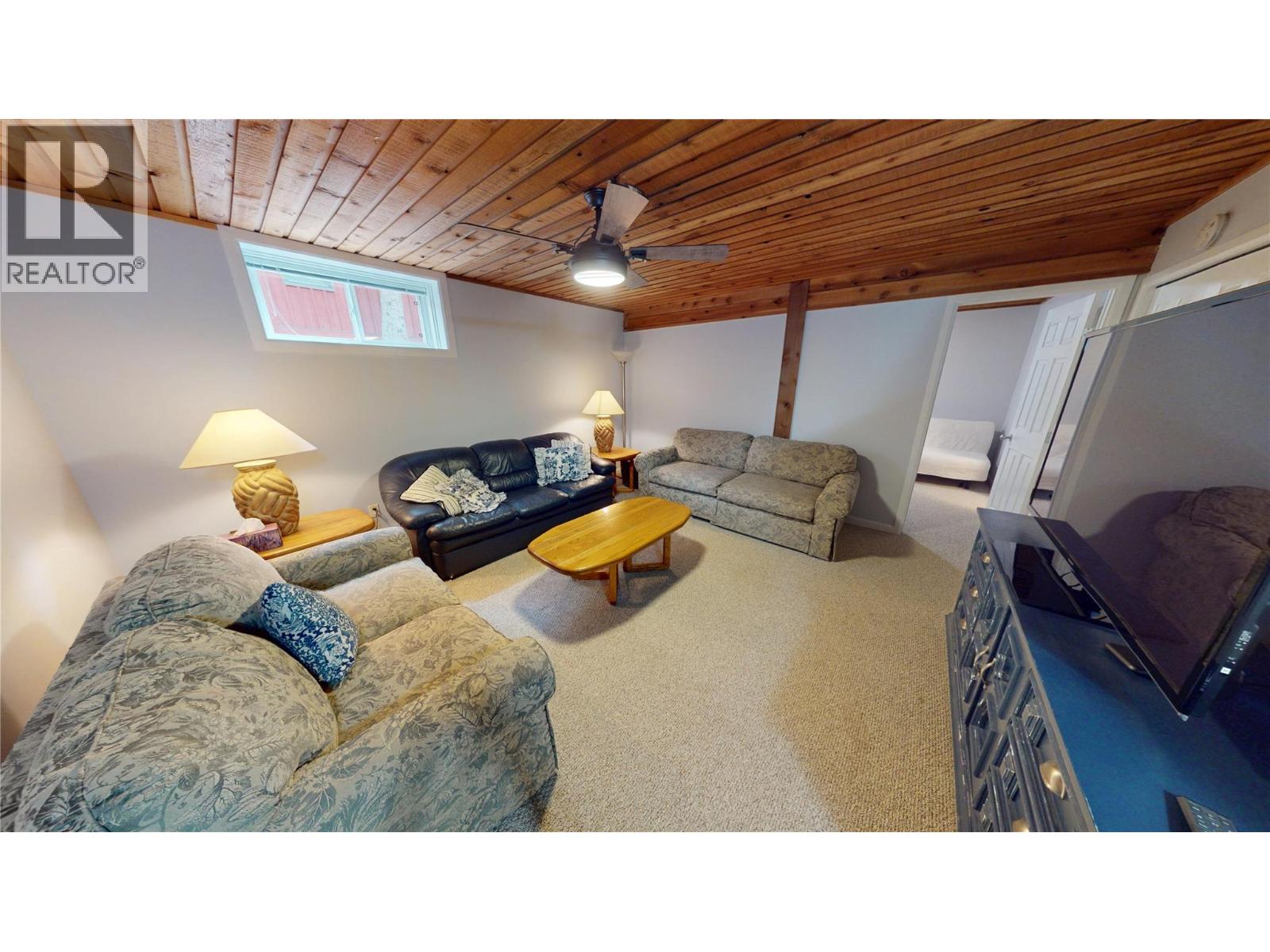 4878 Ridge Crescent - 15