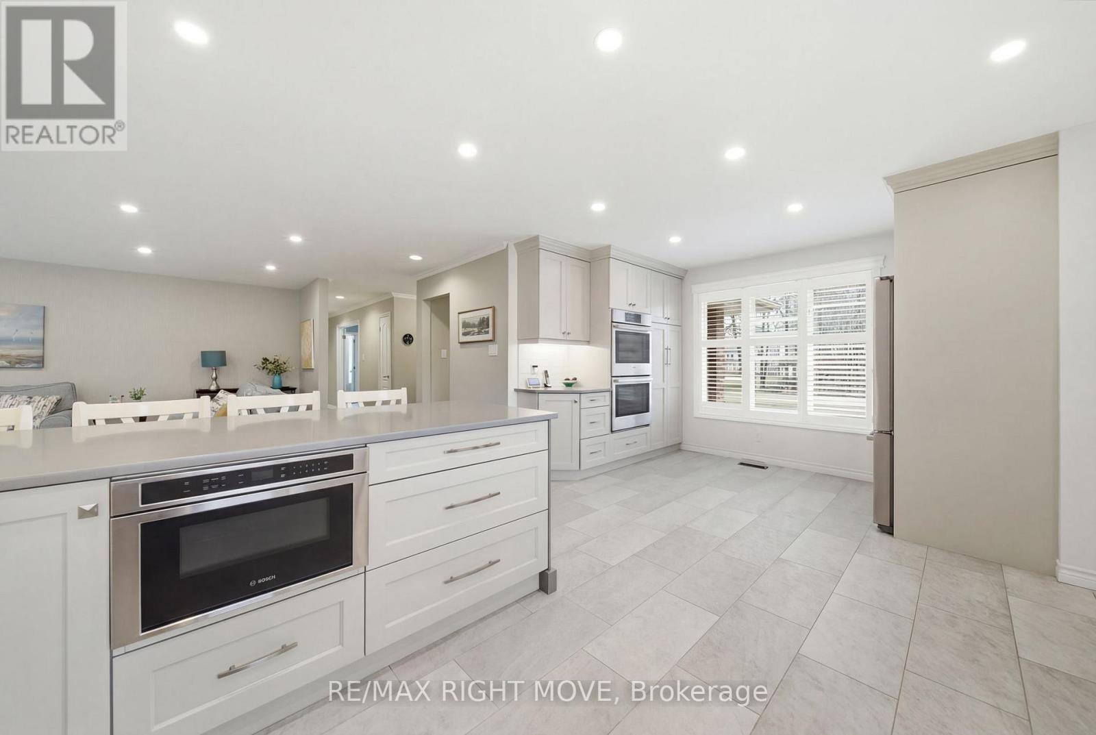 2 LAVENDER COURT - 16