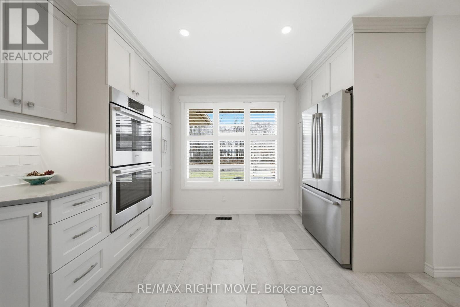 2 LAVENDER COURT - 18