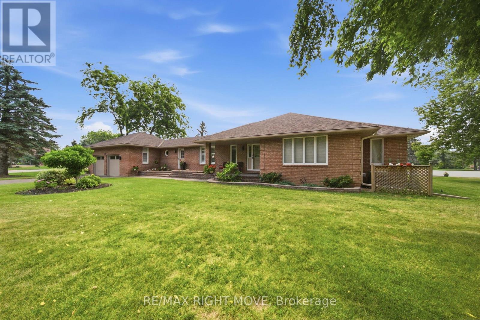2 LAVENDER COURT - 41