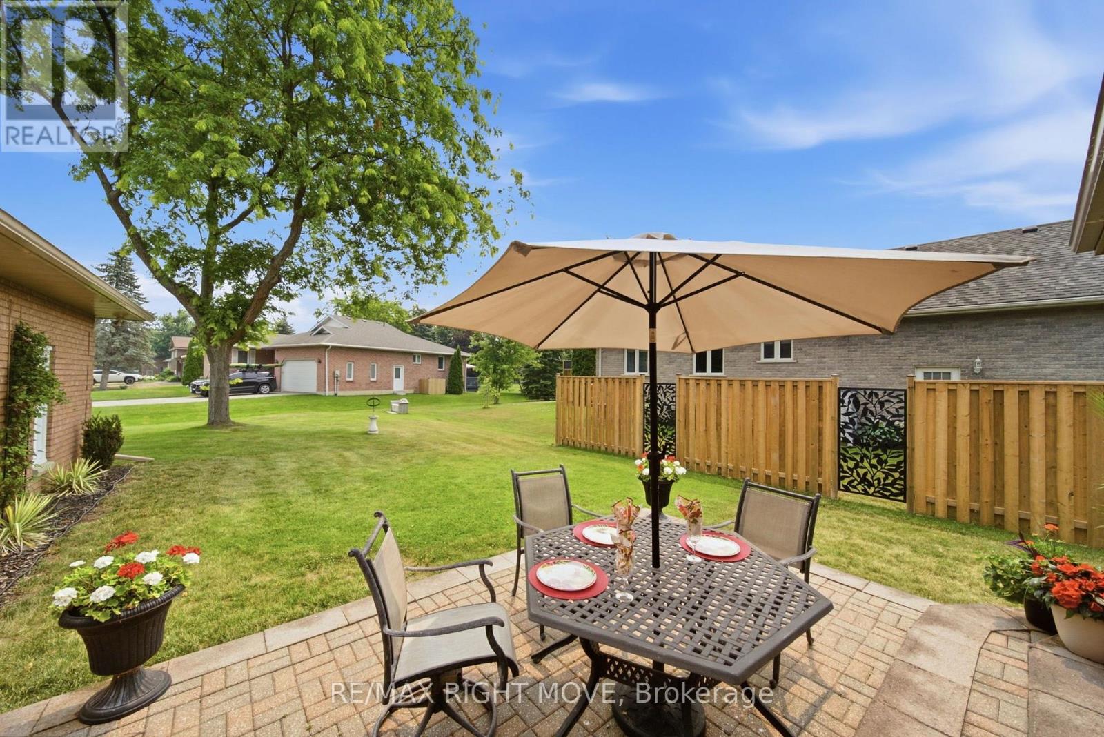 2 LAVENDER COURT - 45