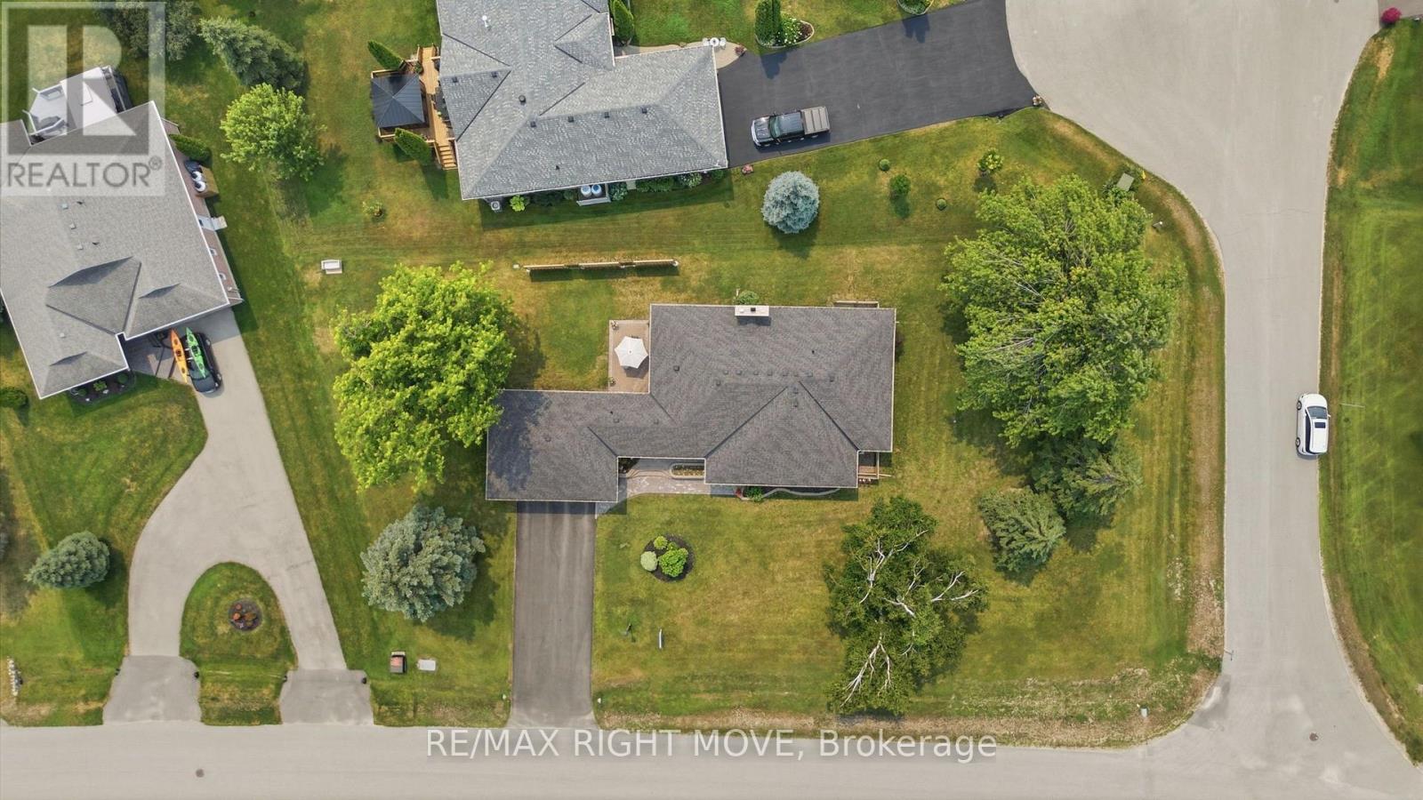 2 LAVENDER COURT - 48