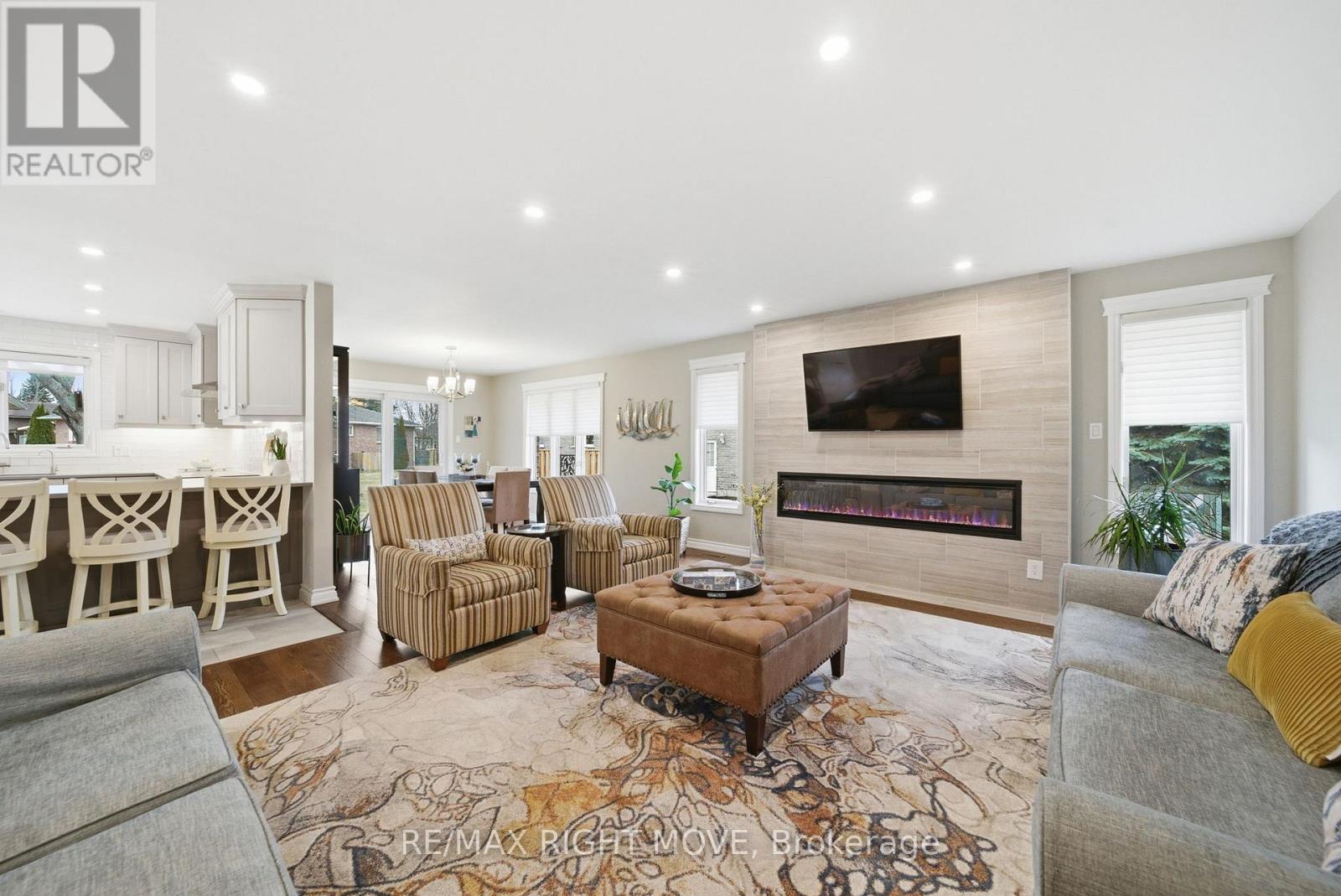 2 LAVENDER COURT - 7