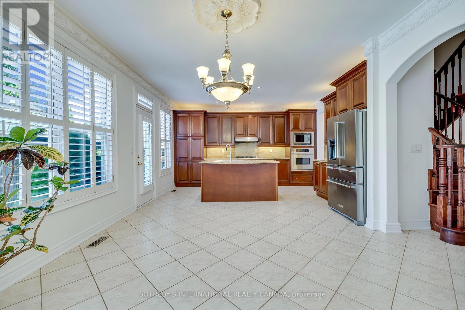 549 RENSHAW COURT - Image 14