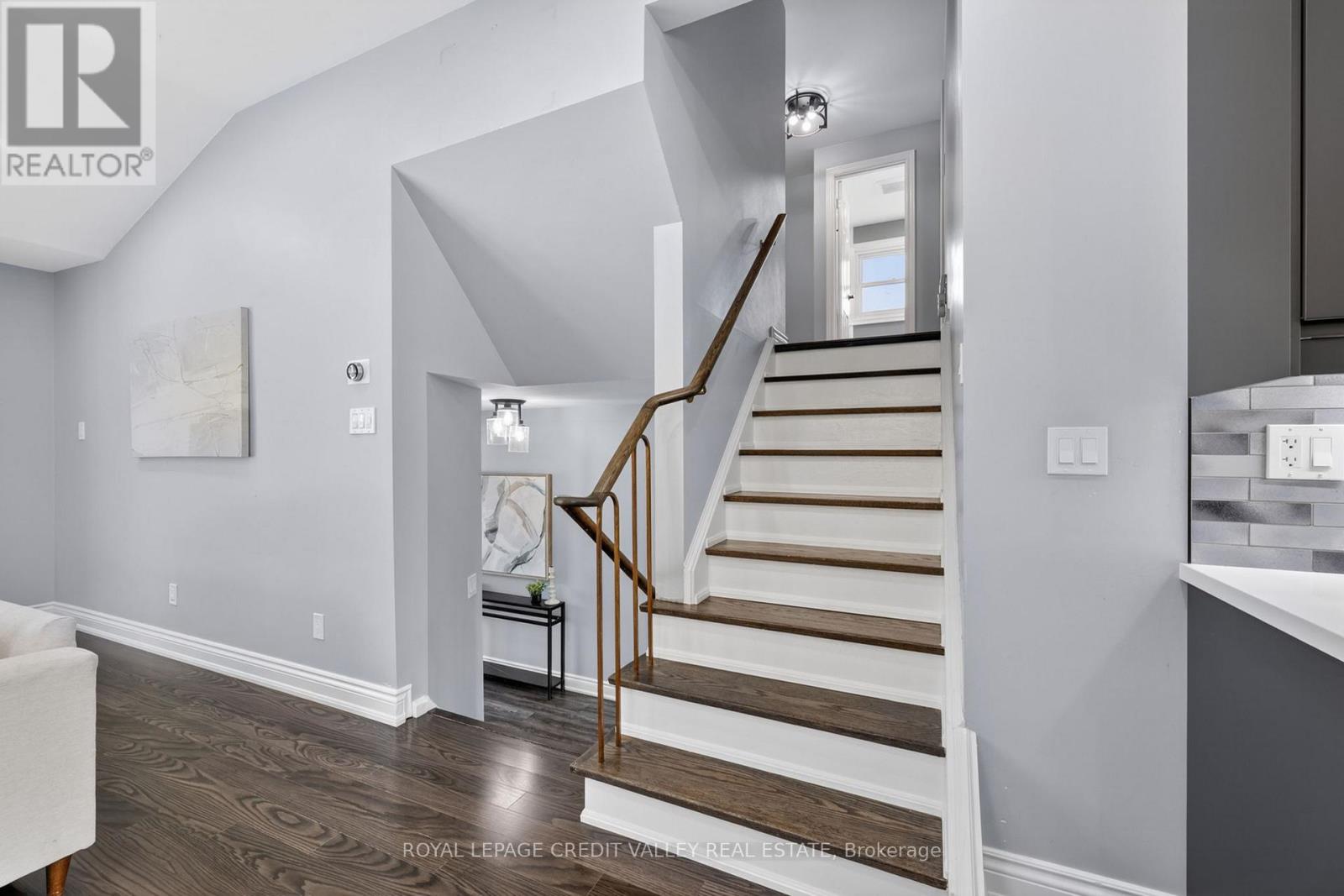 46 DUNCAN BULL DRIVE - 23