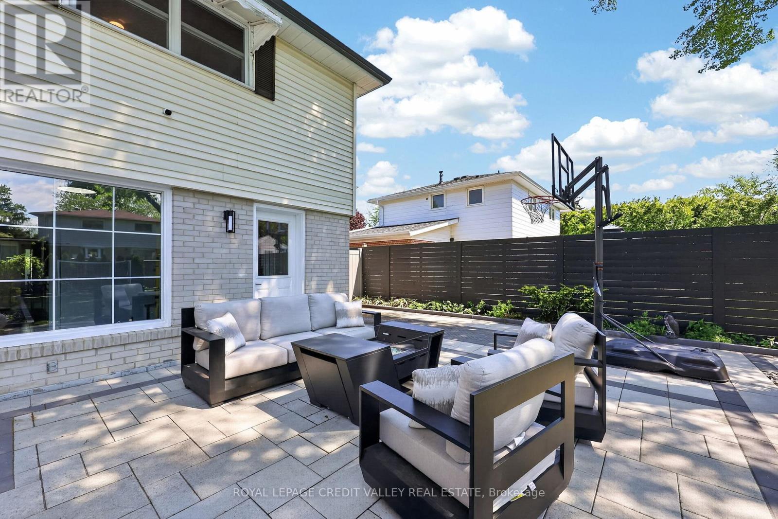 46 DUNCAN BULL DRIVE - 40