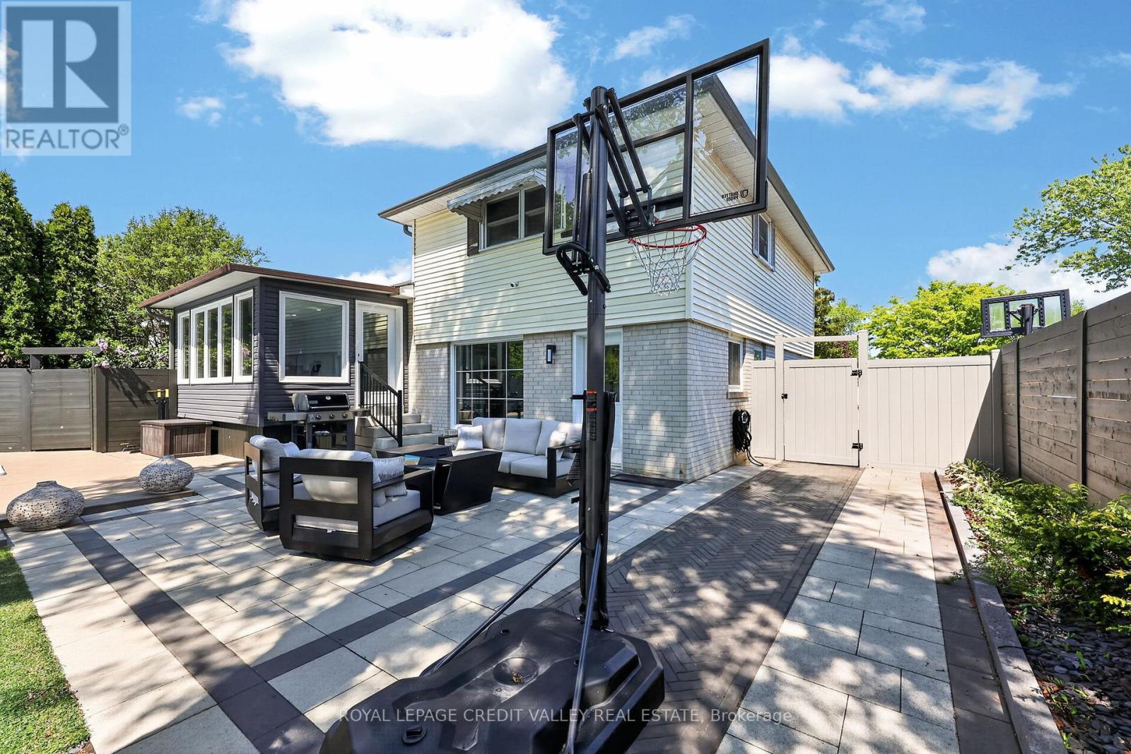 46 DUNCAN BULL DRIVE - 41