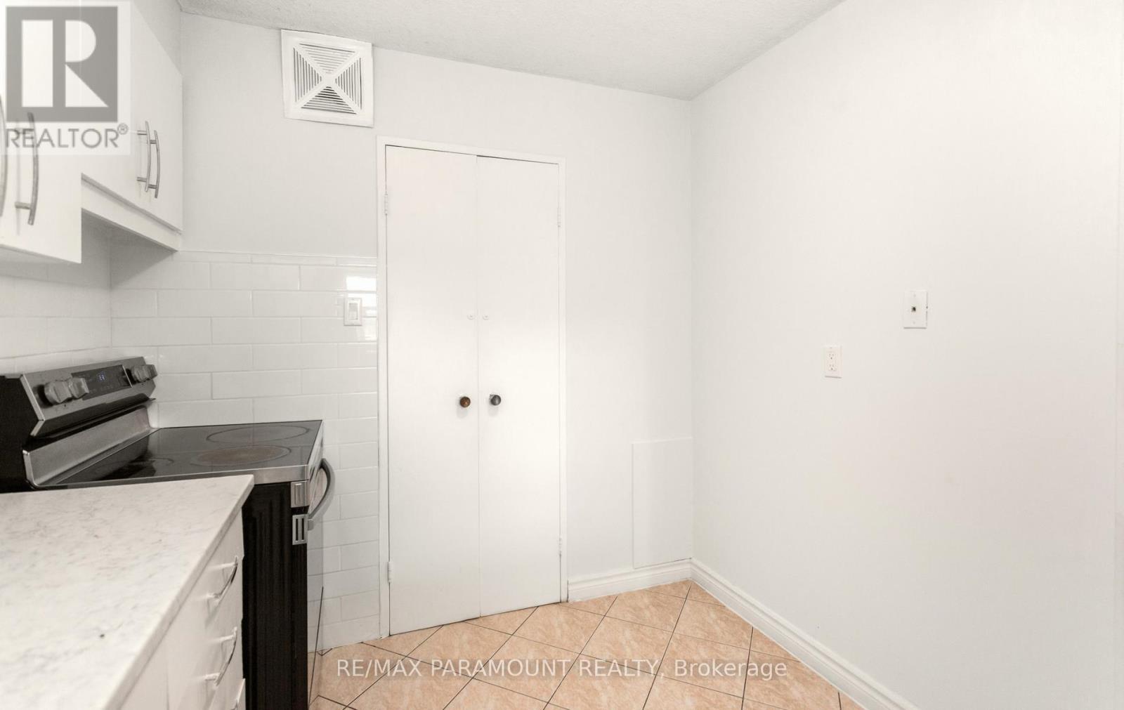 #303 1881 JANE STREET - 18
