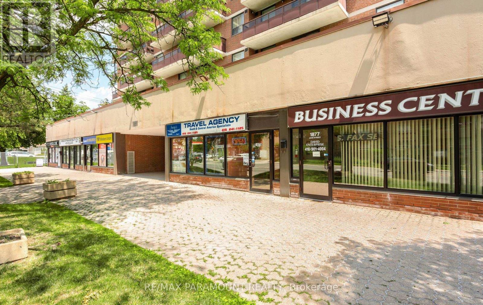 #303 1881 JANE STREET - 3