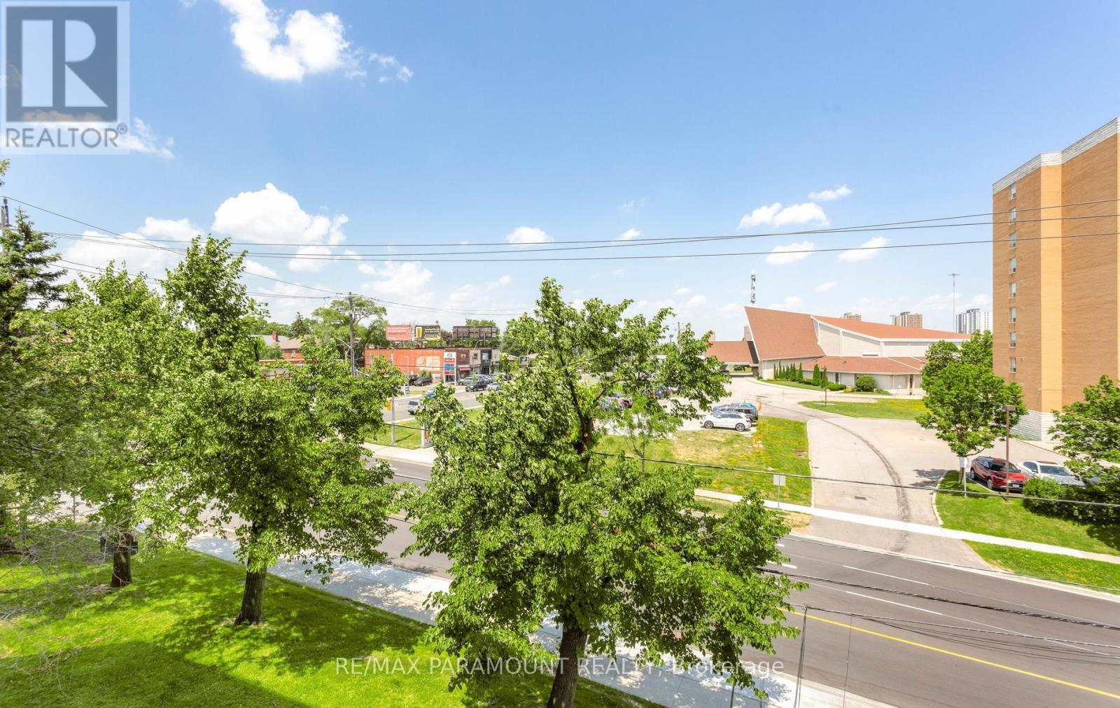 #303 1881 JANE STREET - 35