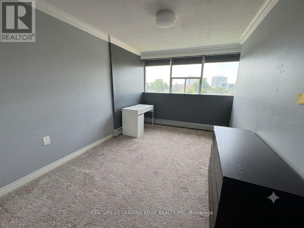 #82 1624 BLOOR STREET - 10