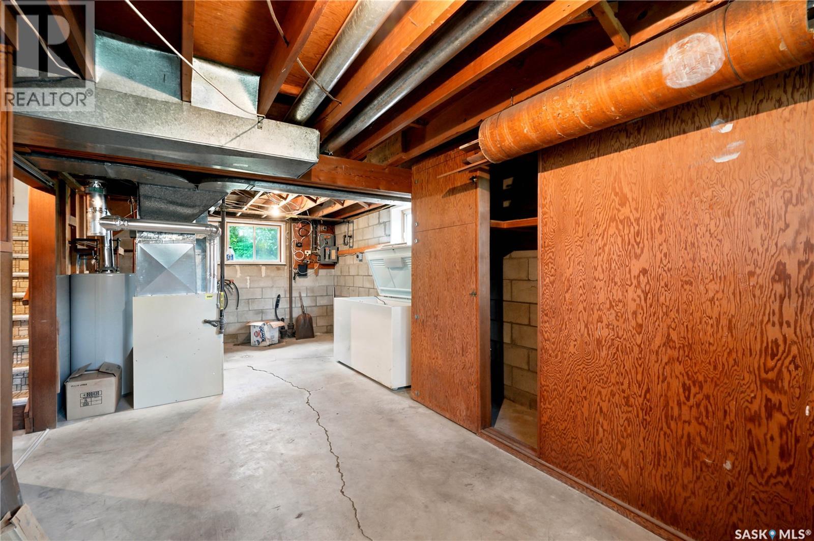 1632 9th AVENUE N - 21