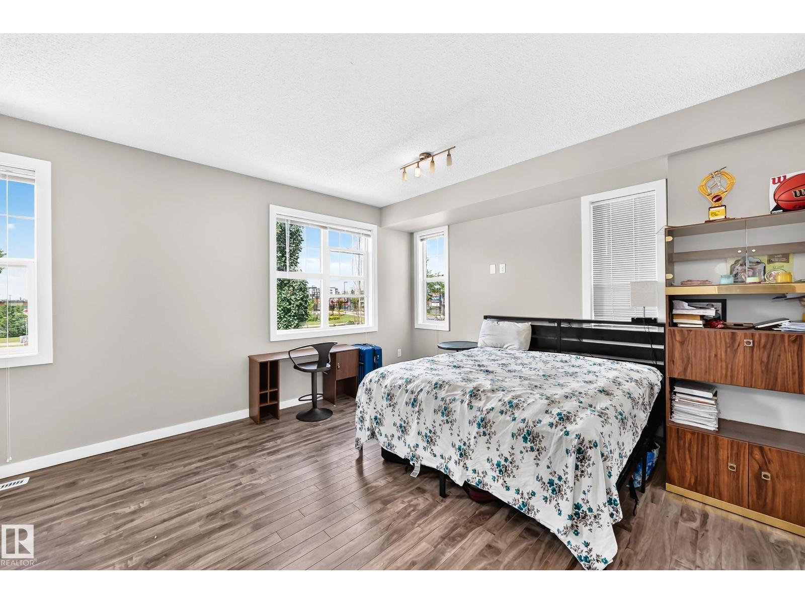 #10 2803 James Mowatt Trail SW - 16