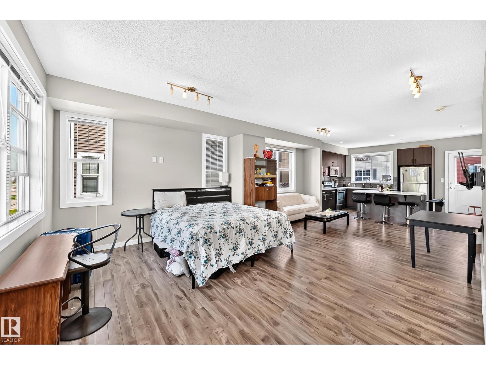 #10 2803 James Mowatt Trail SW - 20