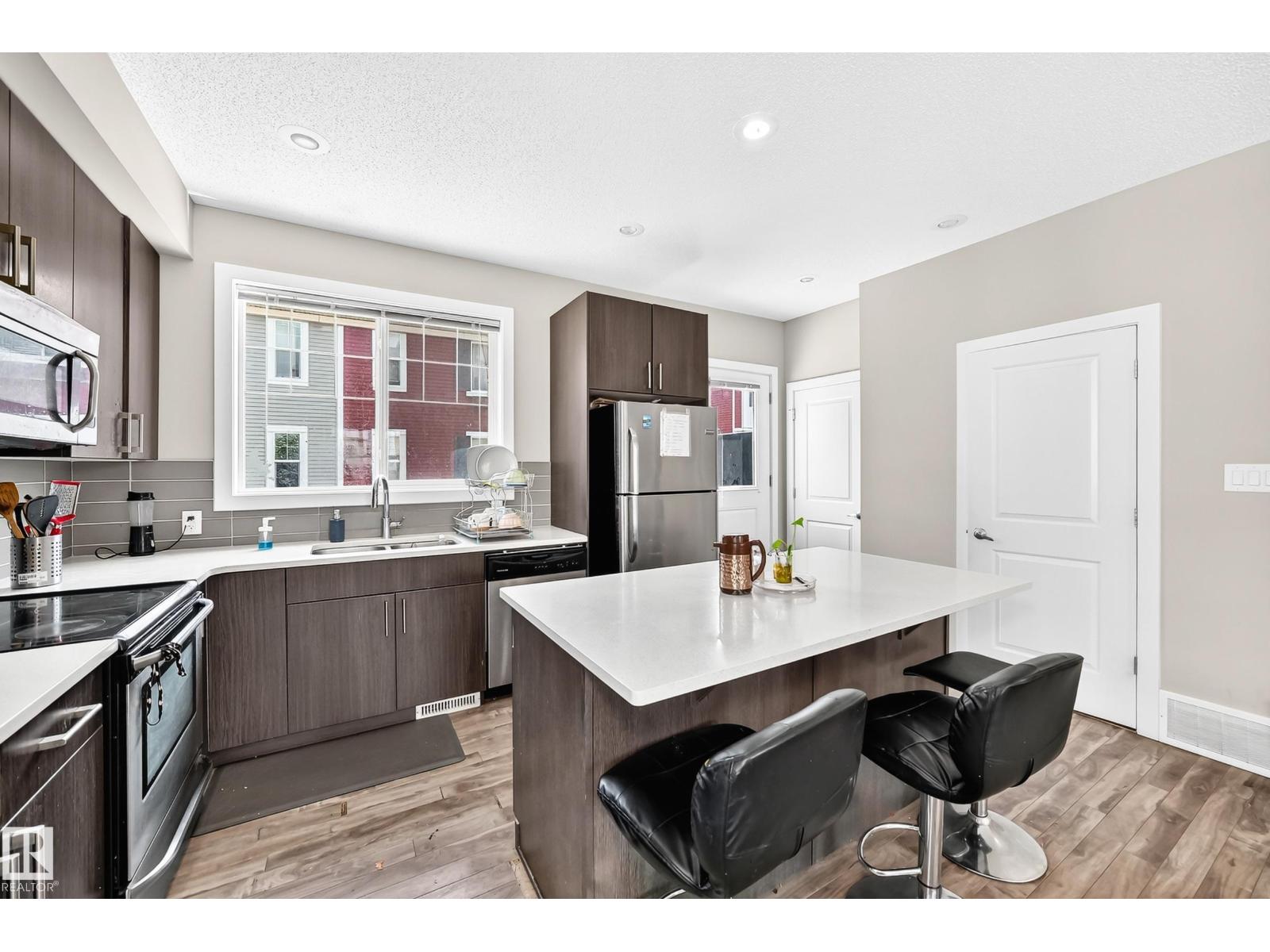 #10 2803 James Mowatt Trail SW - 6