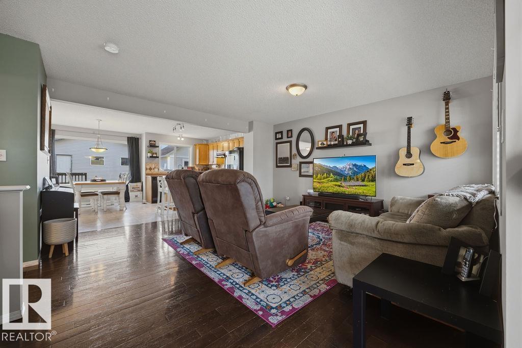 4618 TURNER SQUARE SQ NW - 5