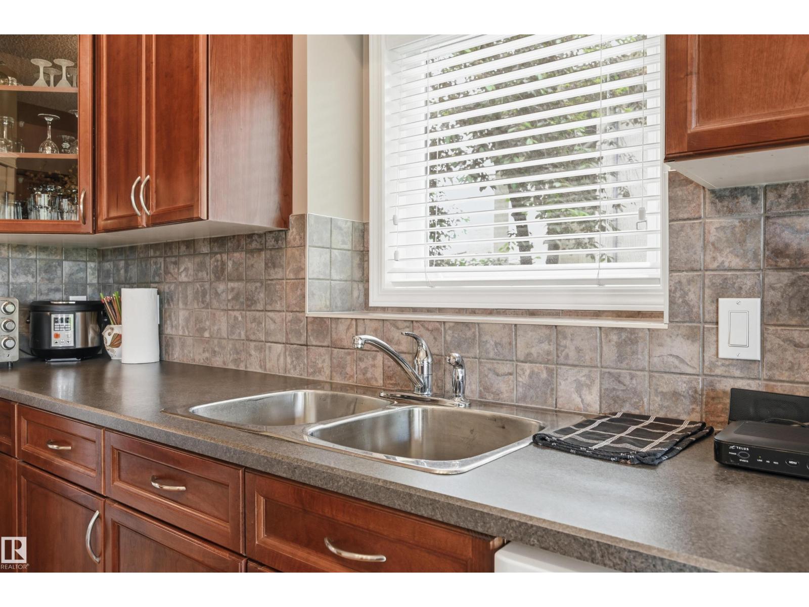 #1 577 BUTTERWORTH WY NW - 13