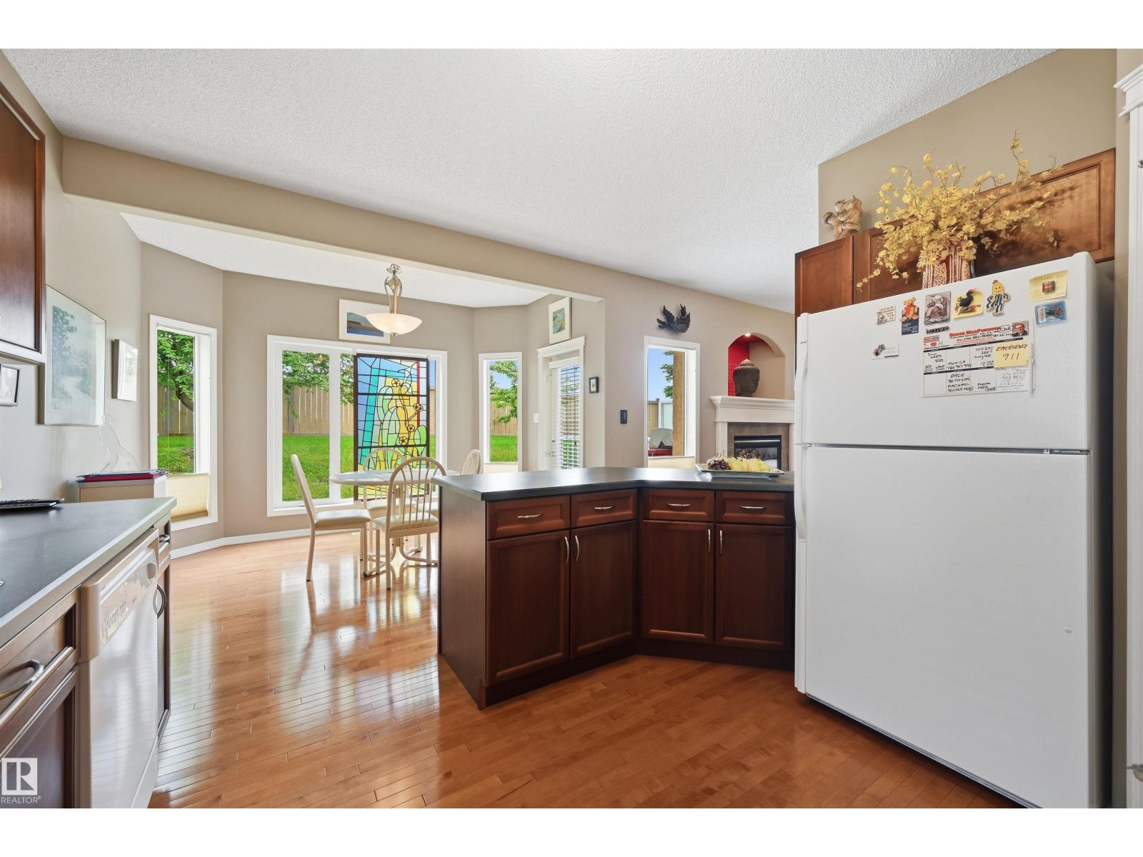 #1 577 BUTTERWORTH WY NW - 16