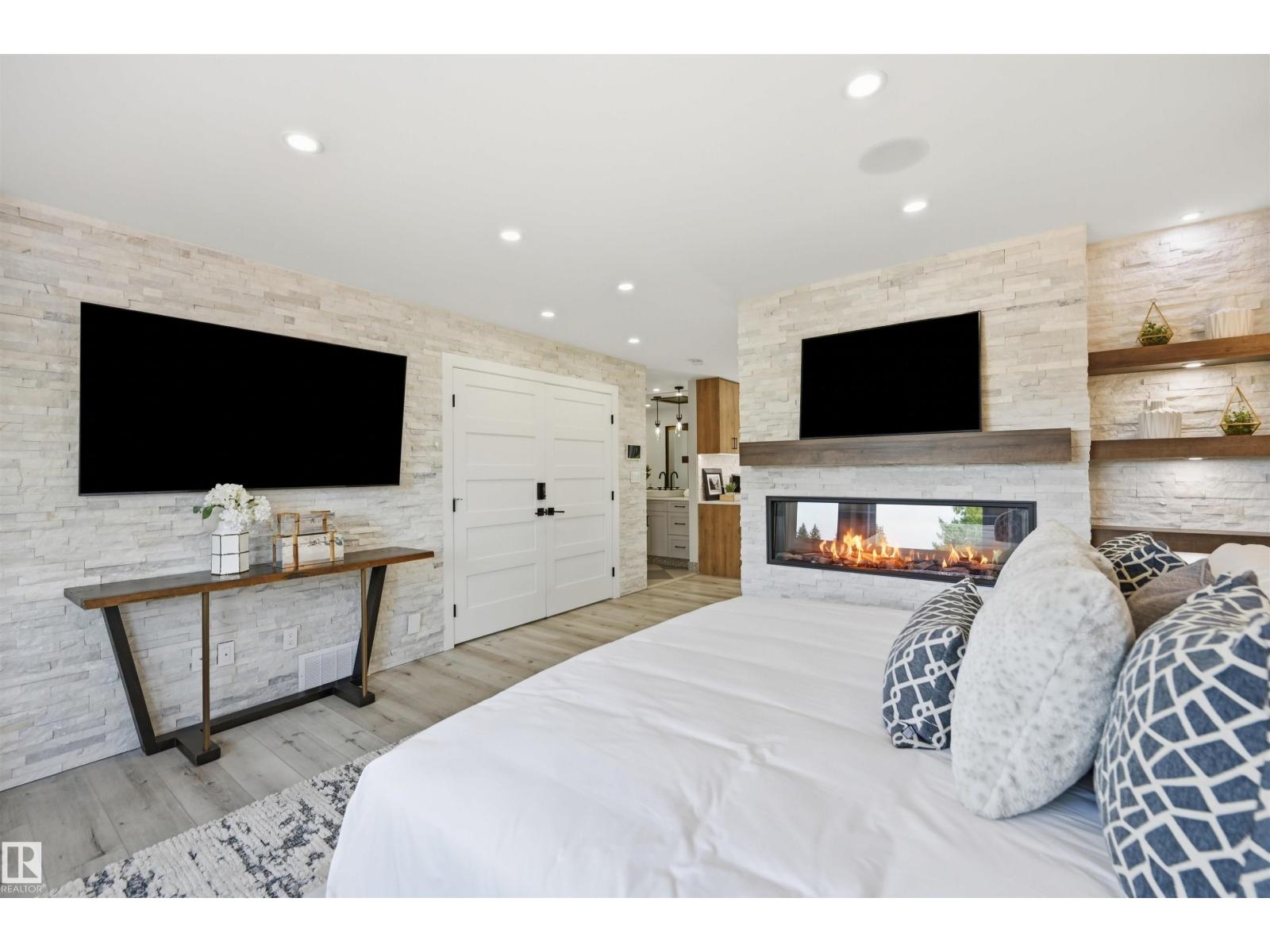 439 ROONEY CR NW - 21